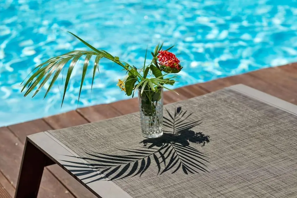 Belle Villa De Charme Bioclimatique A Deshaies